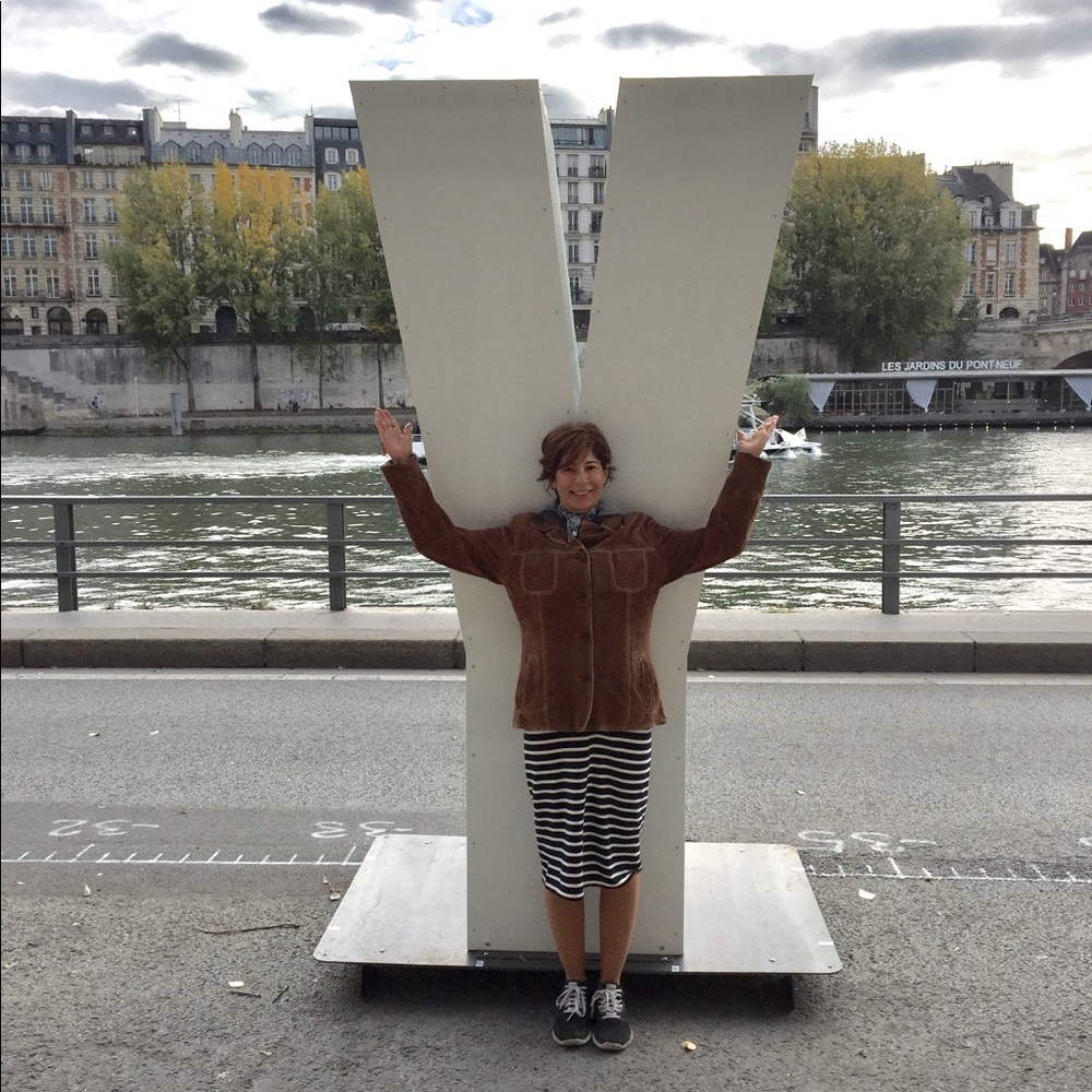 Meet your Posher, Yasmine